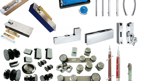 Phụ kiện cửa lùa nhôm kính: Các loại phổ biến & cách lựa chọn chuẩn kỹ thuật