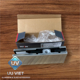 KẸP KÍNH TRÊN VICKINI