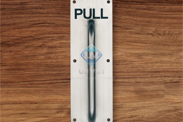 Tấm kéo, có tay nắm kéo, Startec