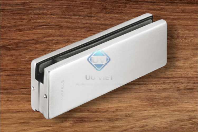 Kẹp kính dưới dùng cho cửa mở 2 chiều, A, Startec